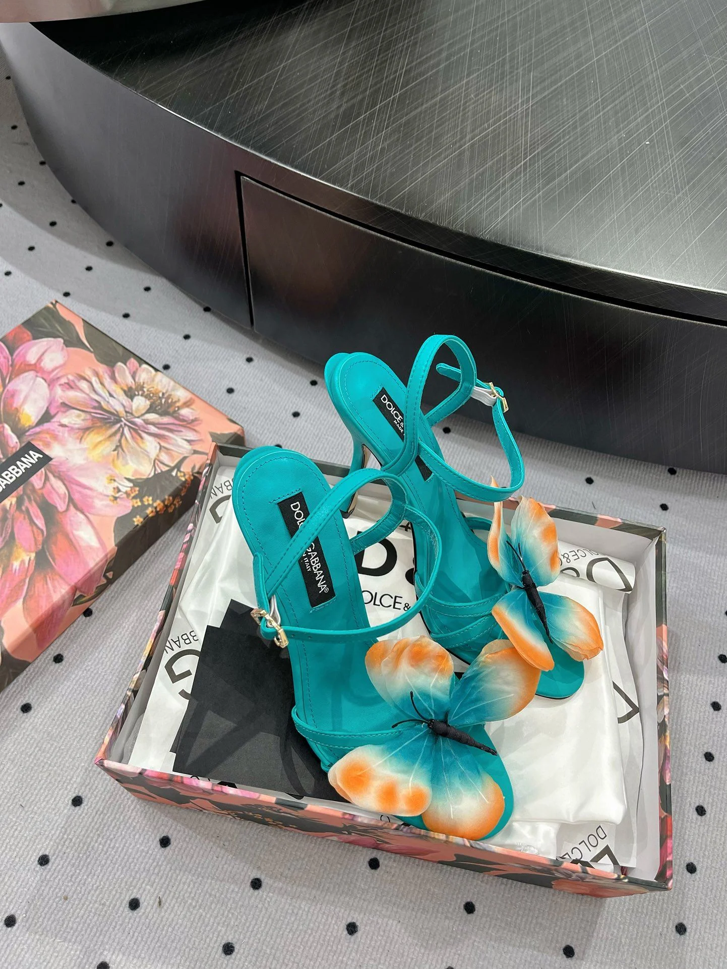 Dolce Gabbana Sandals Reliable 23027