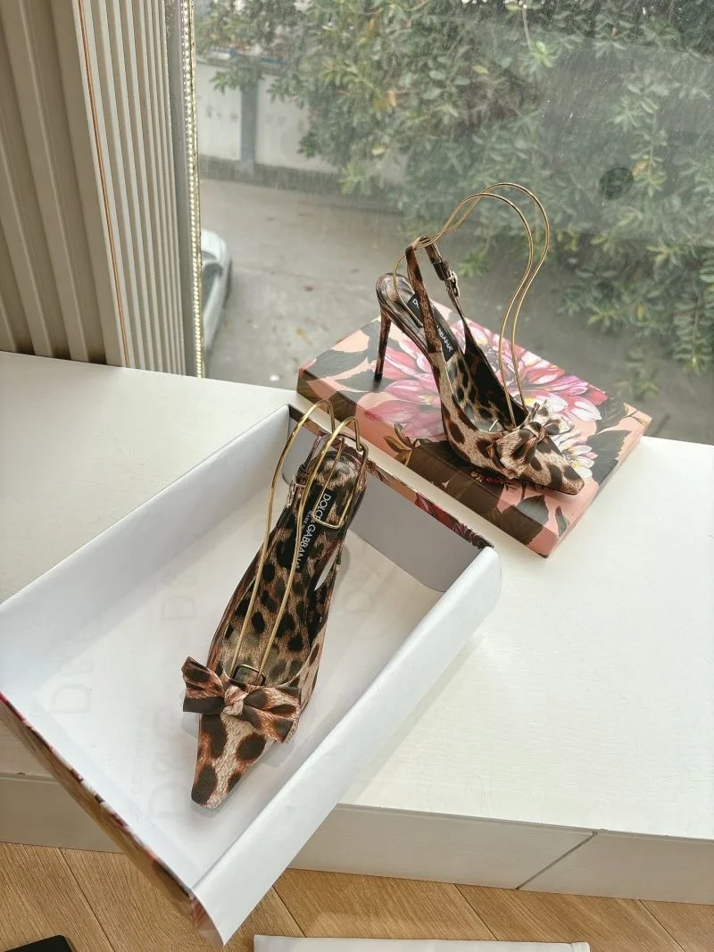 Attractive Dolce Gabbana Sandals 23068