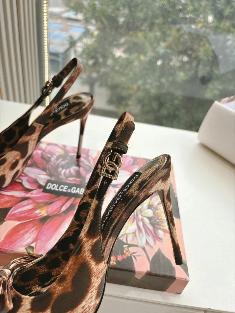 Attractive Dolce Gabbana Sandals 23068