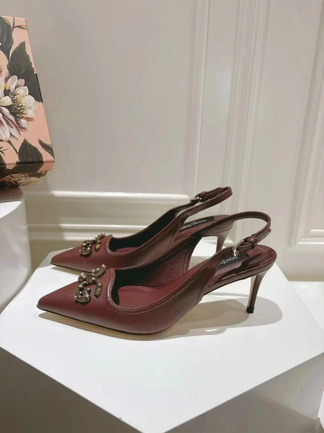 OnTrend Dolce Gabbana Sandals 22978