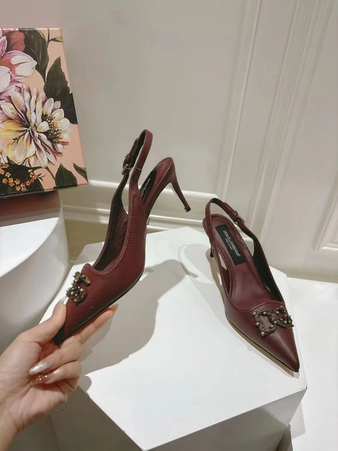 OnTrend Dolce Gabbana Sandals 22978