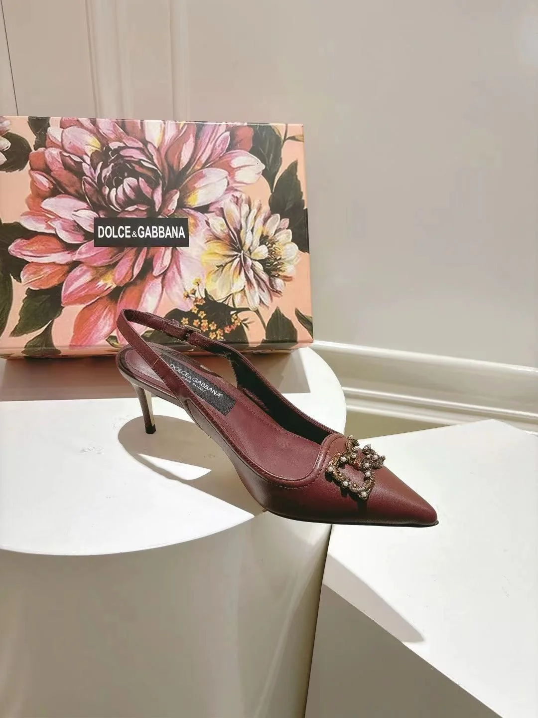OnTrend Dolce Gabbana Sandals 22978