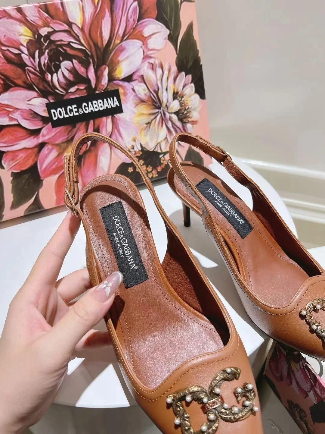 Dolce Gabbana Sandals Lightweight 22968