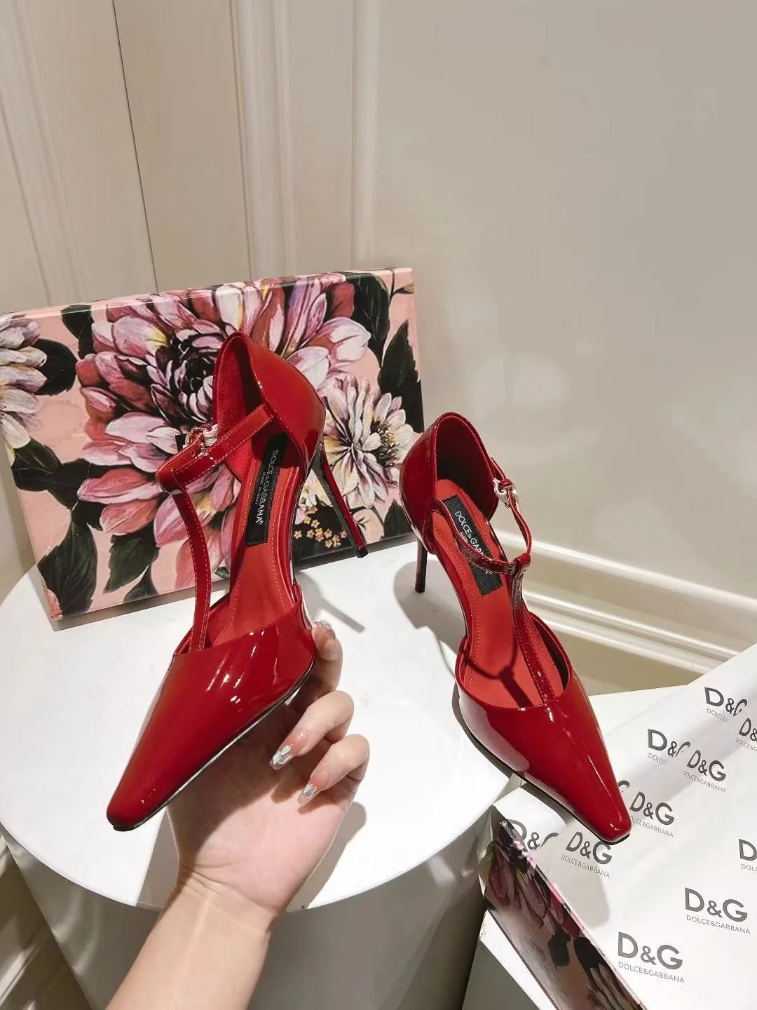 Bold Dolce Gabbana Sandals 22979