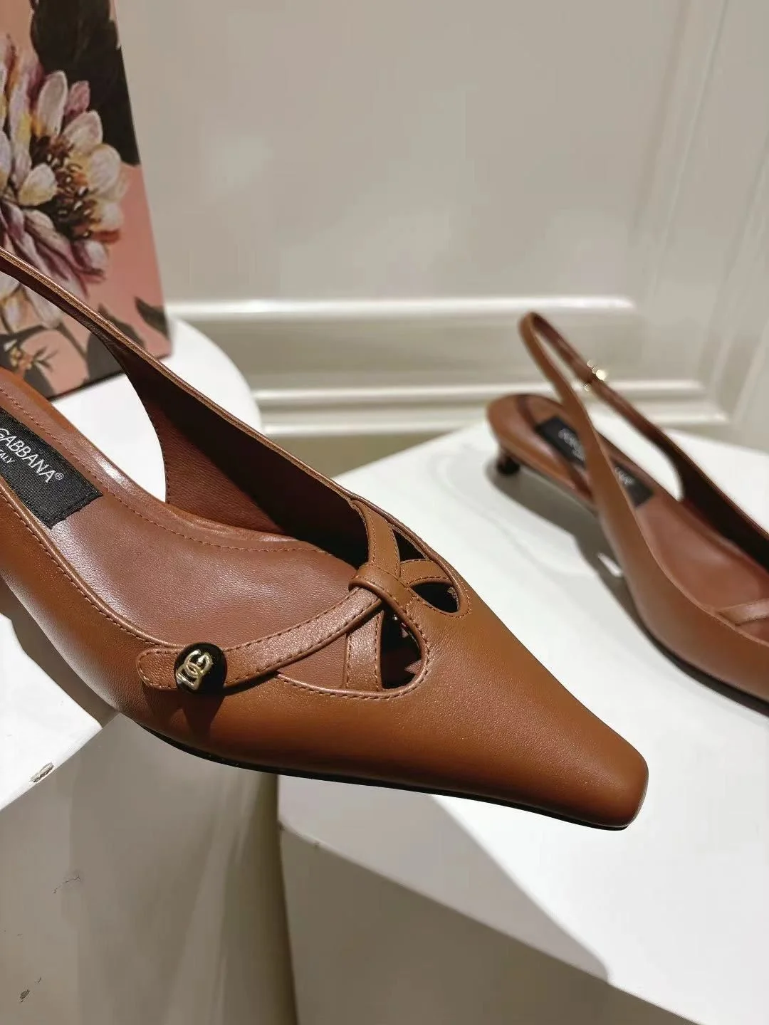 Affordable Dolce Gabbana Sandals 22966