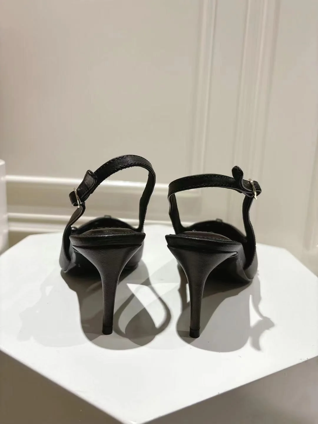 Classic Dolce Gabbana Sandals 22977