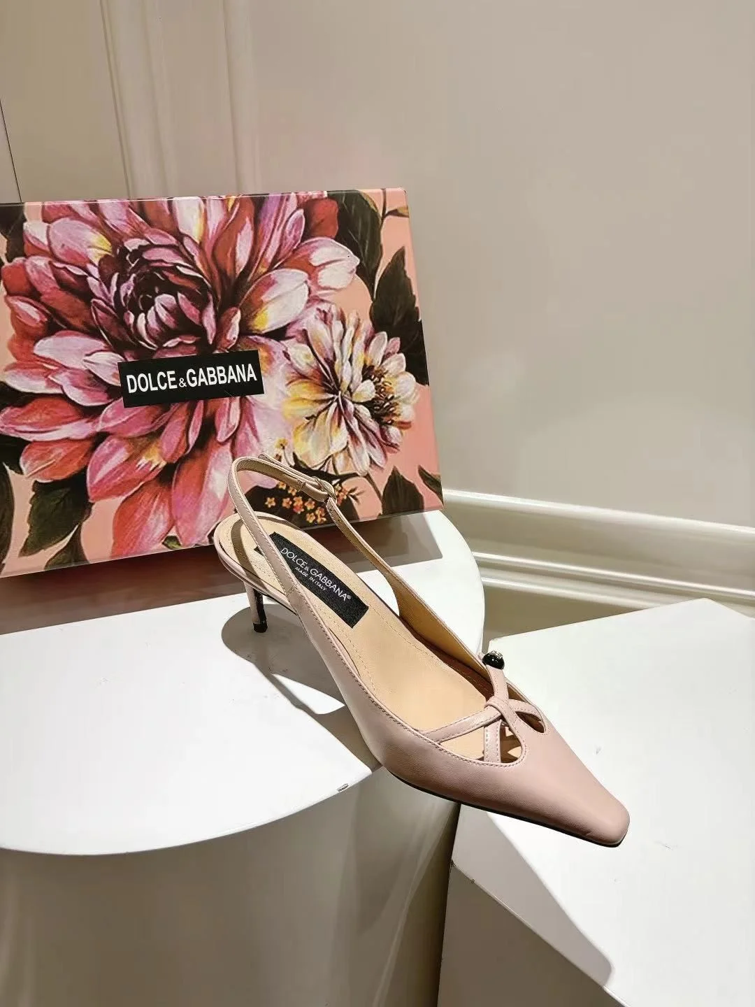 QuickDry Dolce Gabbana Sandals 22967