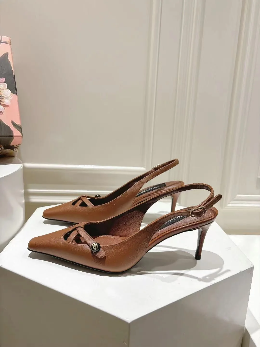 Dolce Gabbana Sandals Flexible 22959
