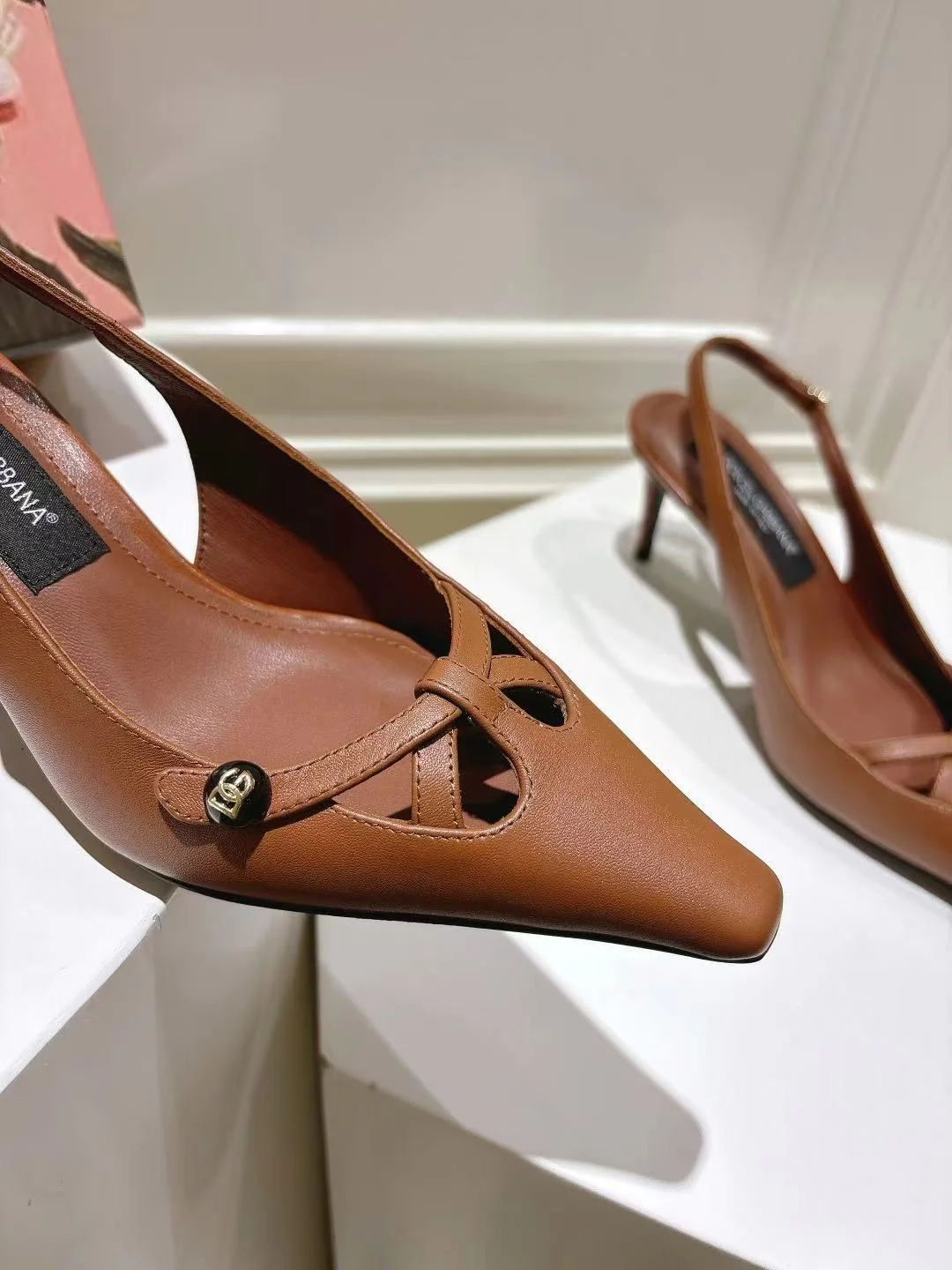 Dolce Gabbana Sandals Flexible 22959