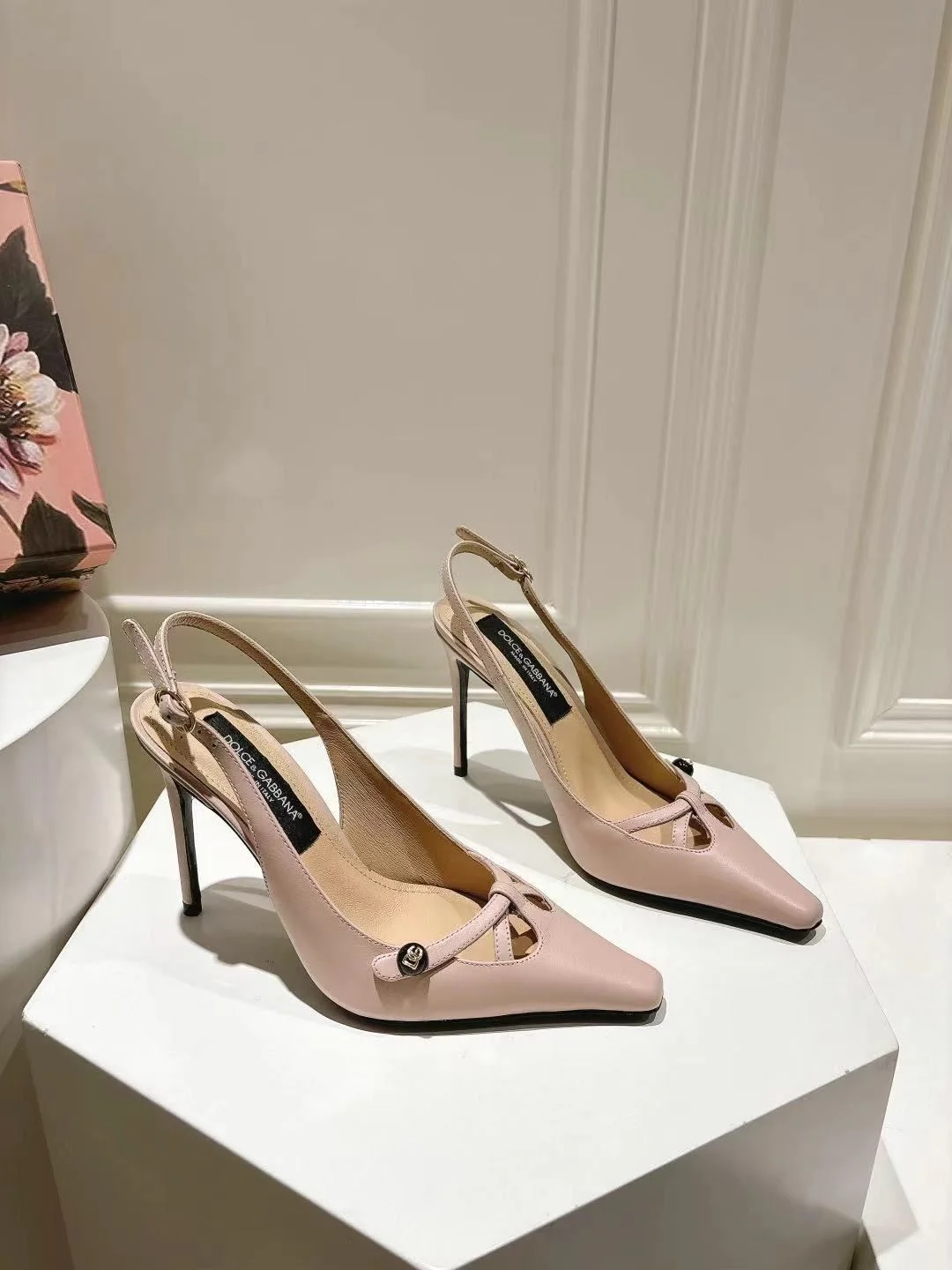 SportInspired Dolce Gabbana Sandals 22961