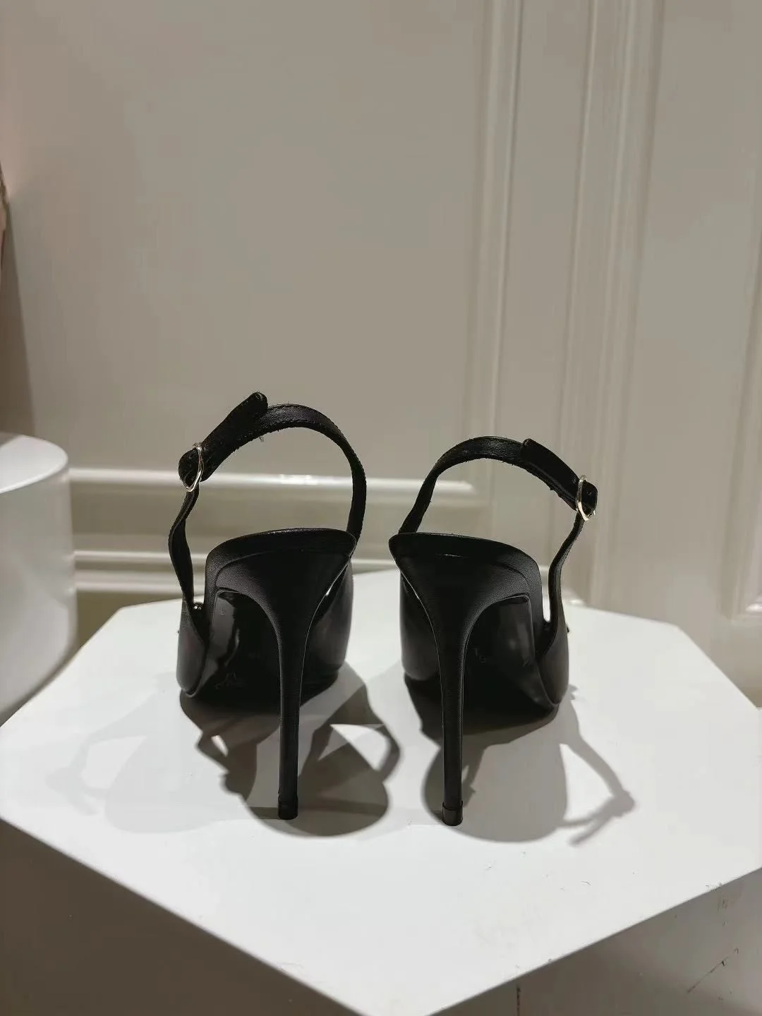TimelessDesign Dolce Gabbana Sandals 22962