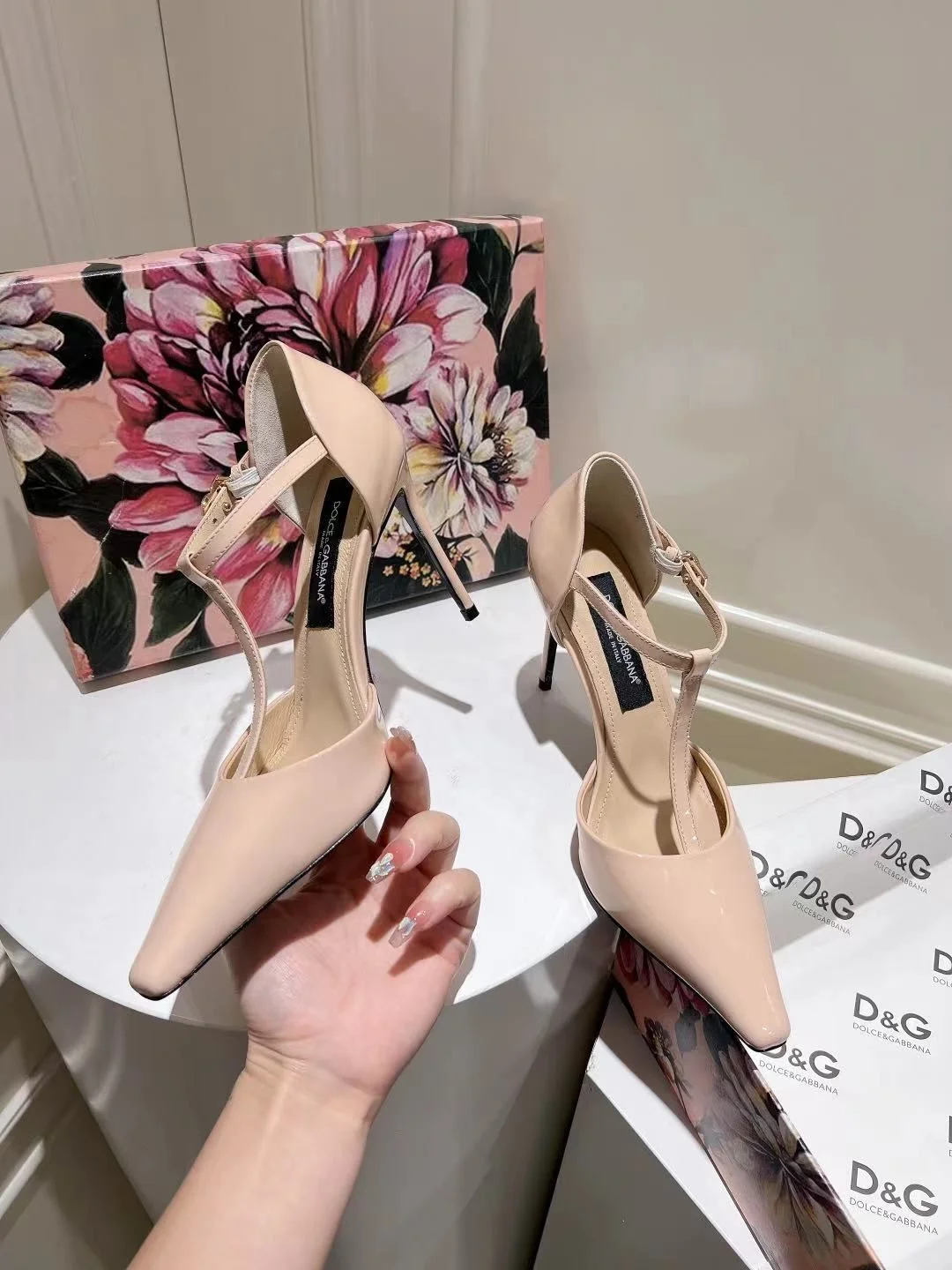 Cozy Dolce Gabbana Sandals 22970