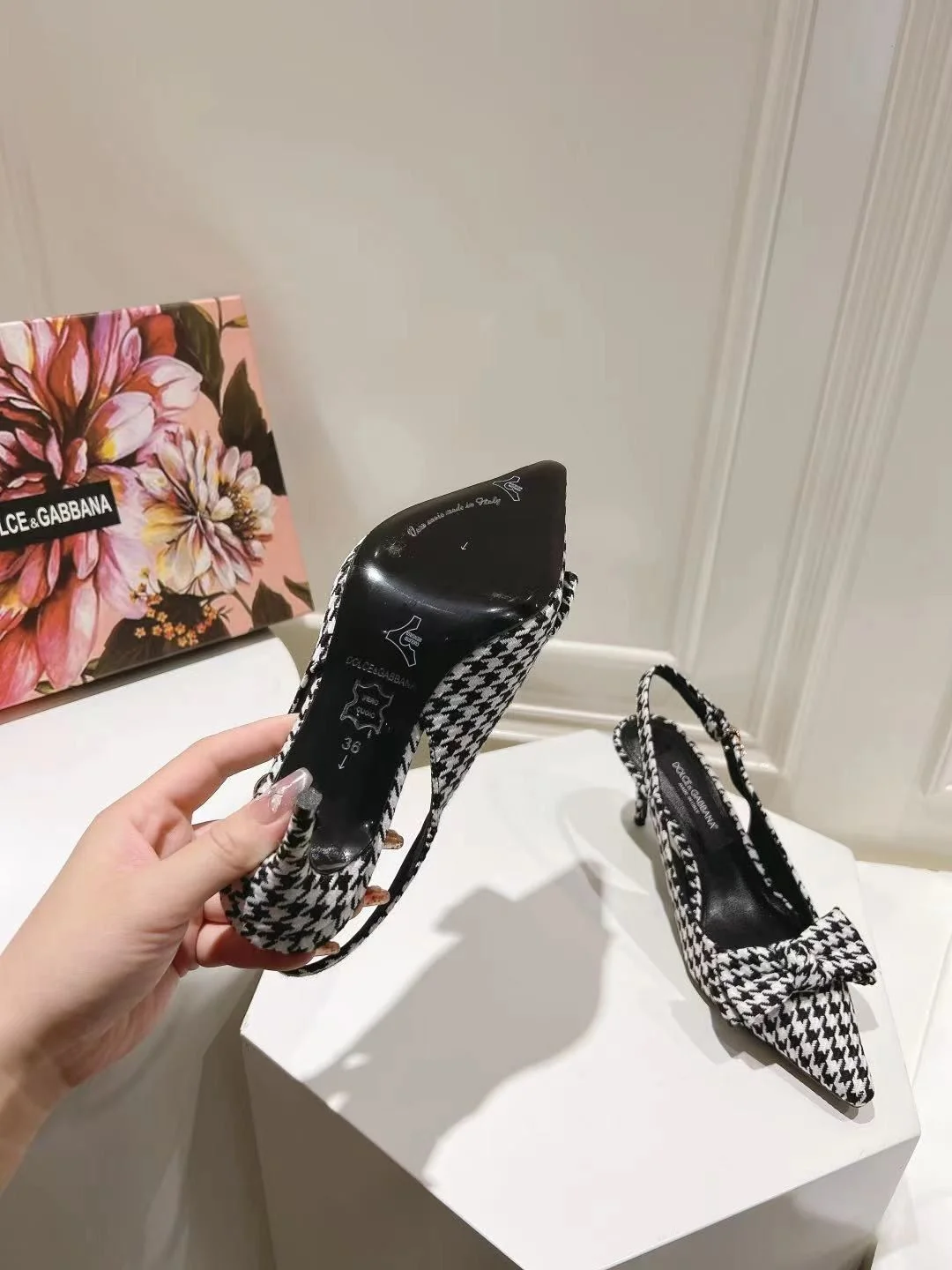 QuickDry Dolce Gabbana Sandals 22971