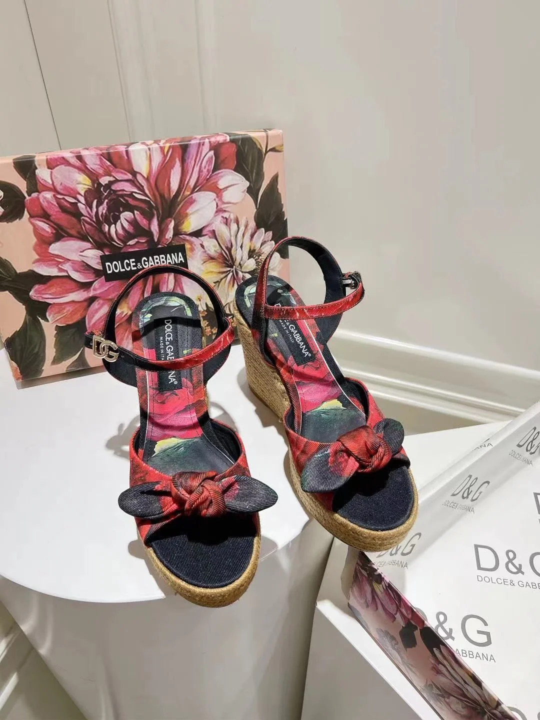 Dolce Gabbana Sandals Original 22960