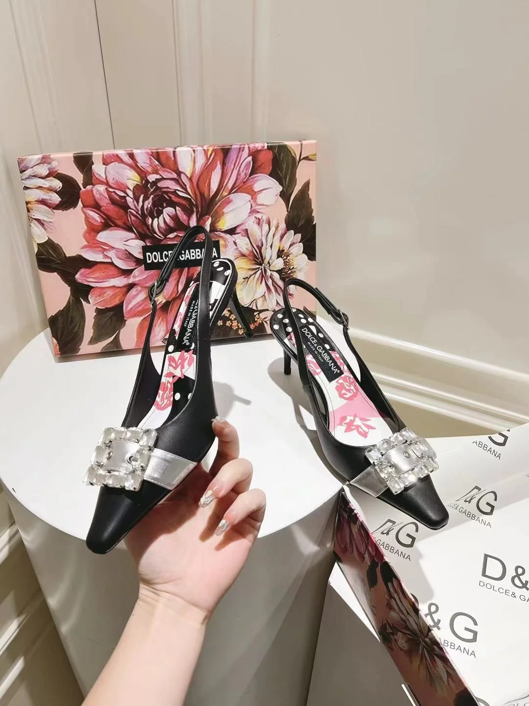 Dolce Gabbana Sandals Reliable 22954