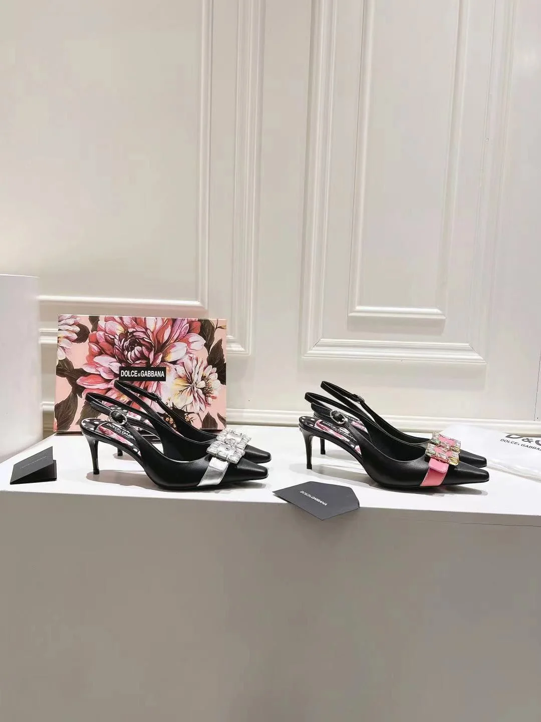 Dolce Gabbana Sandals Reliable 22954