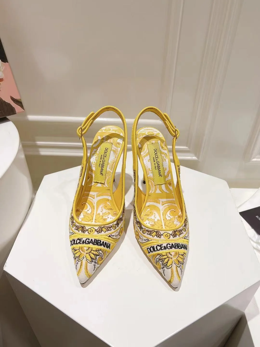 Colorful Dolce Gabbana Sandals 22973