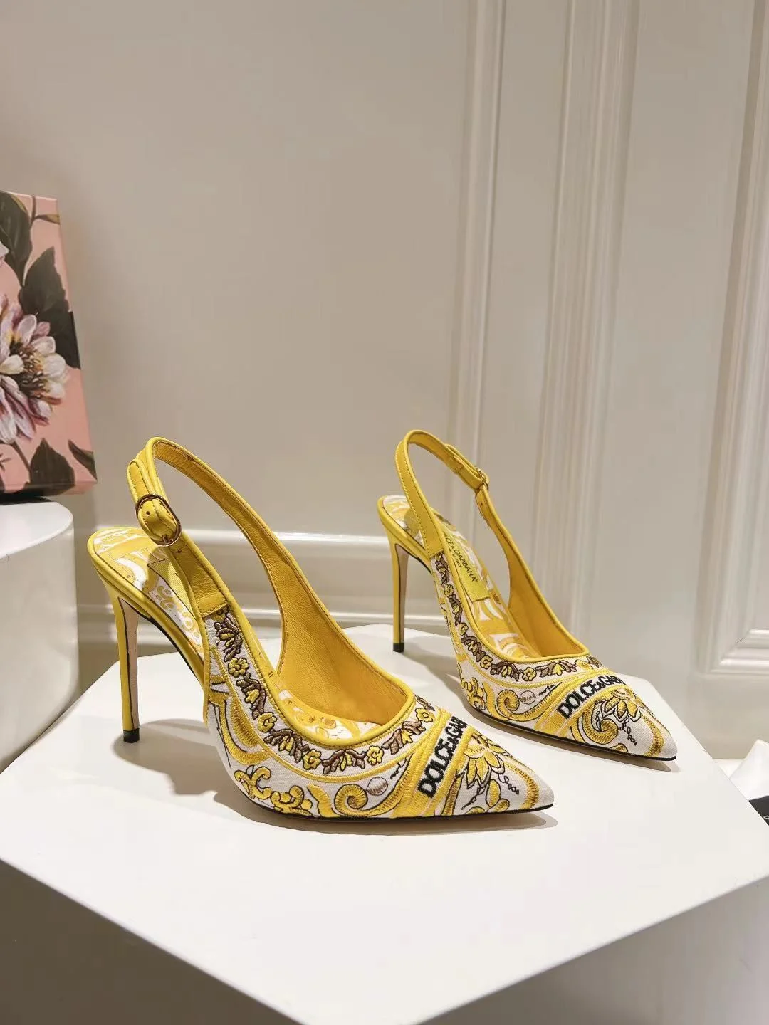 Colorful Dolce Gabbana Sandals 22973