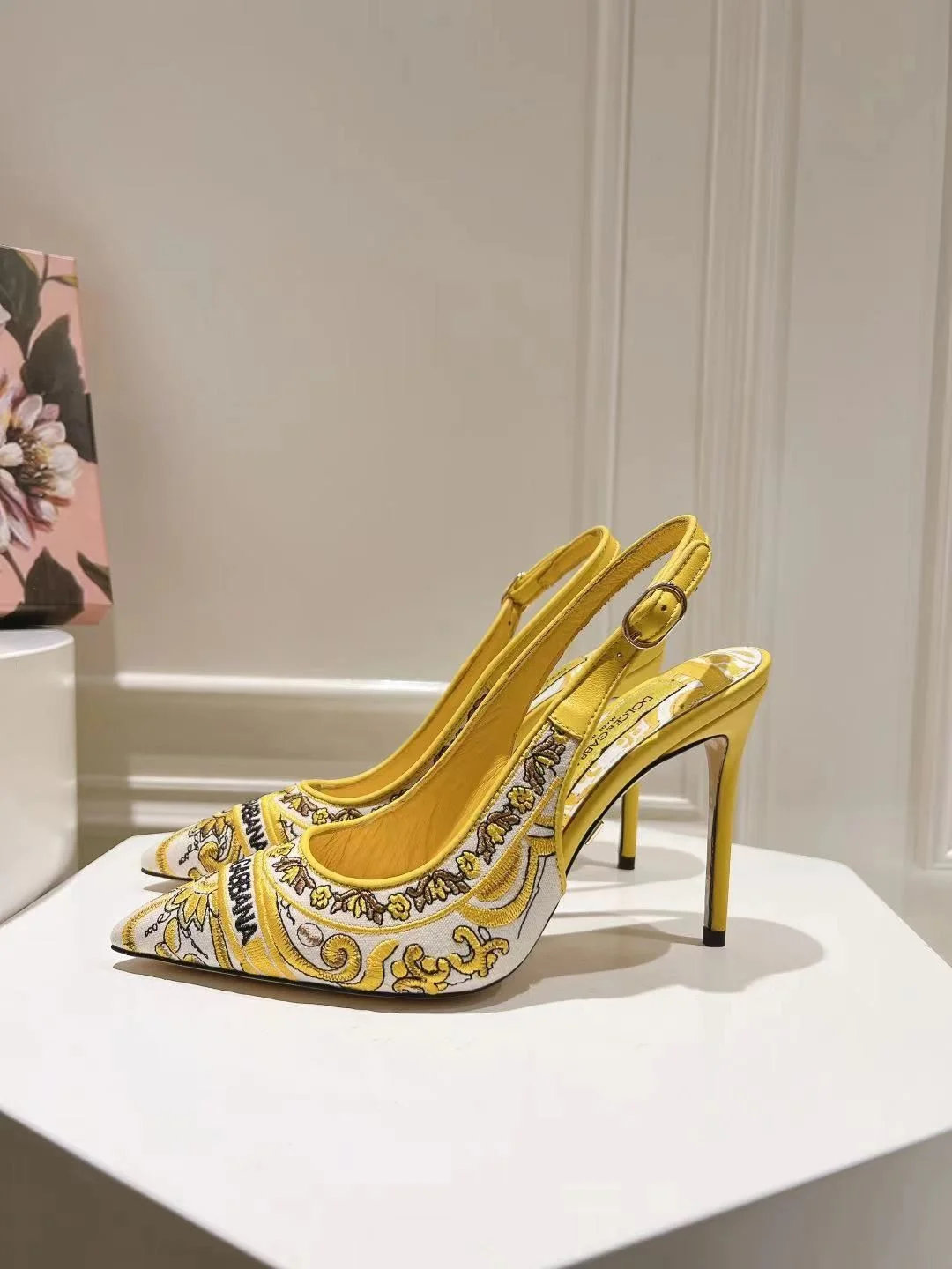 Colorful Dolce Gabbana Sandals 22973