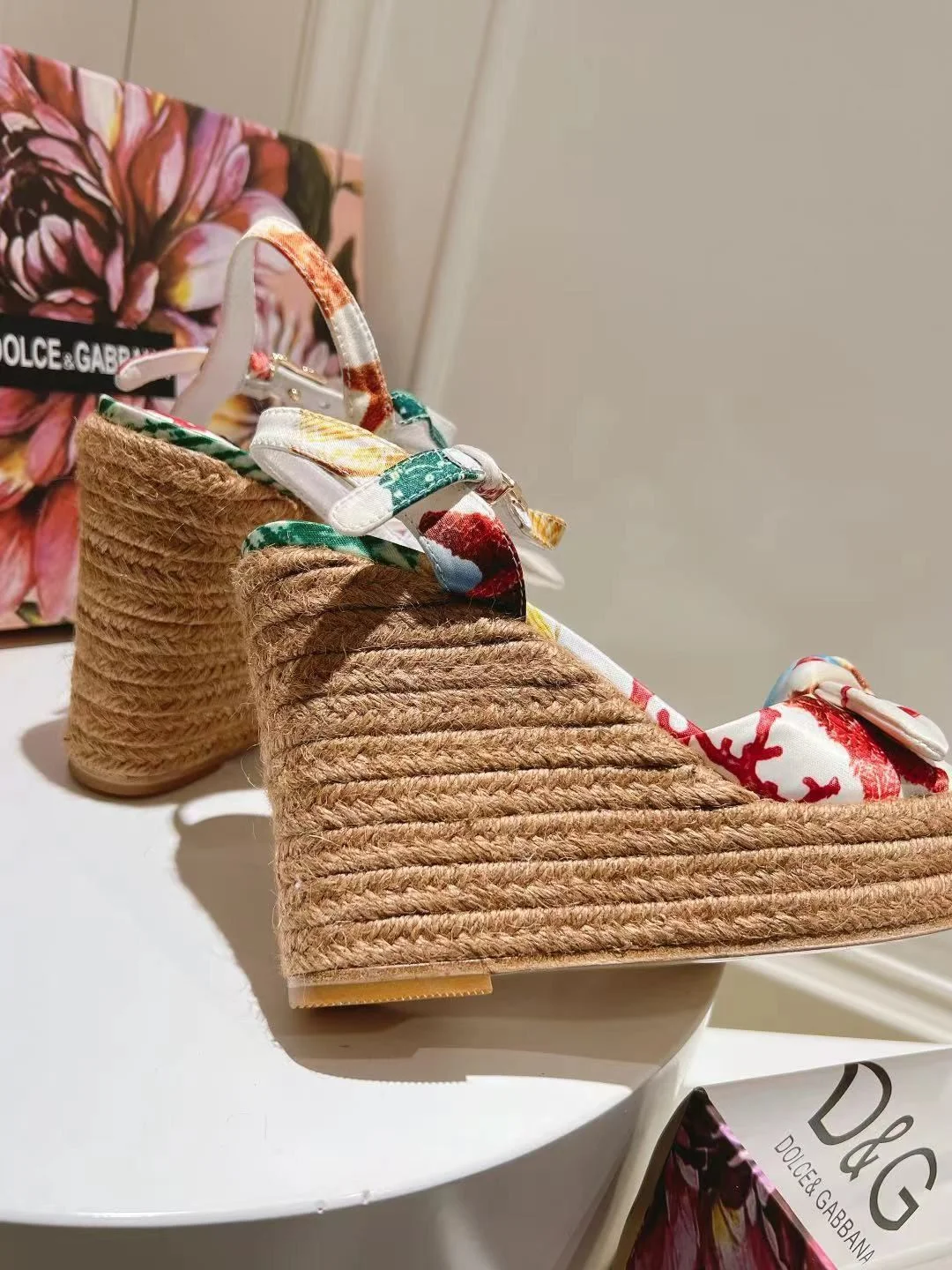 Dolce Gabbana Sandals Resilient 22951