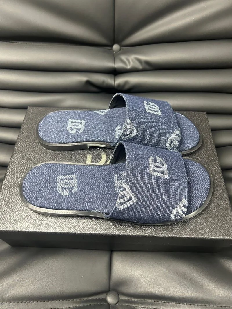 Sophisticated Dolce Gabbana Slippers 22830