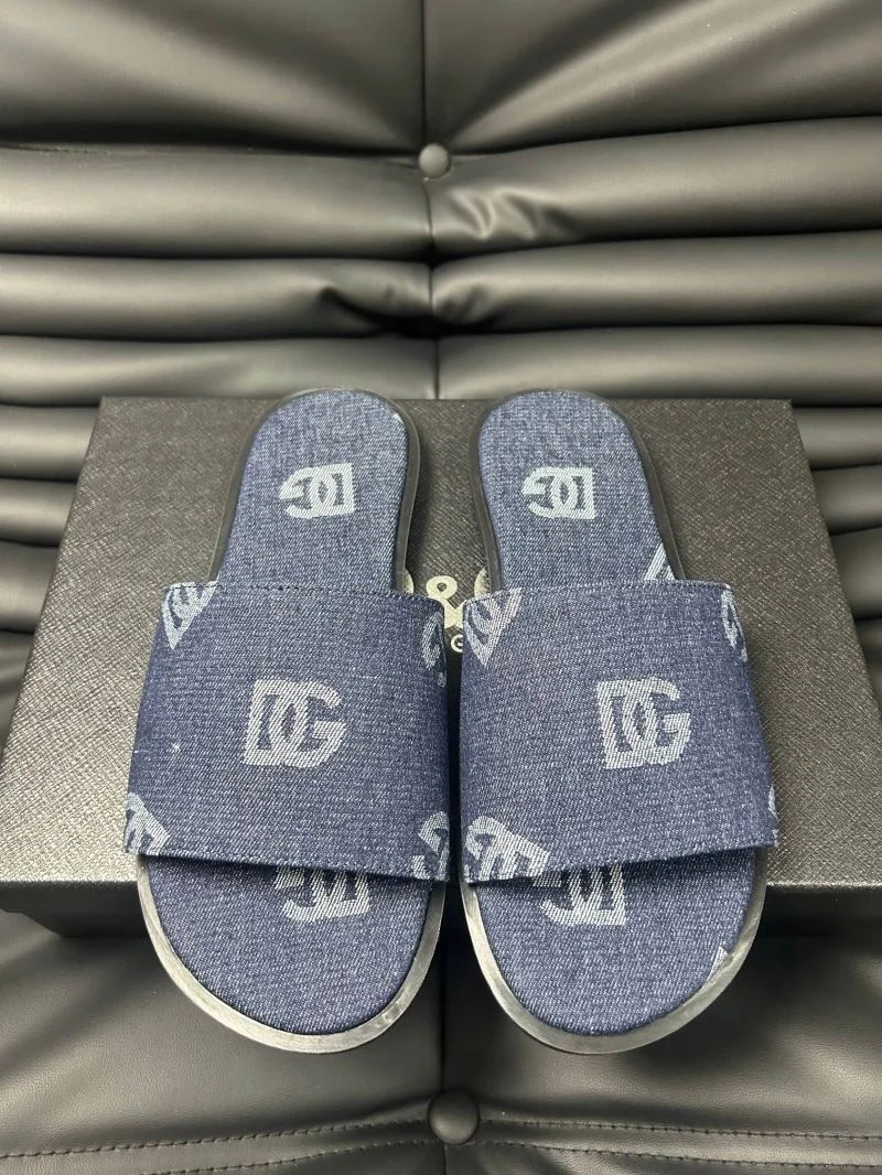Sophisticated Dolce Gabbana Slippers 22830