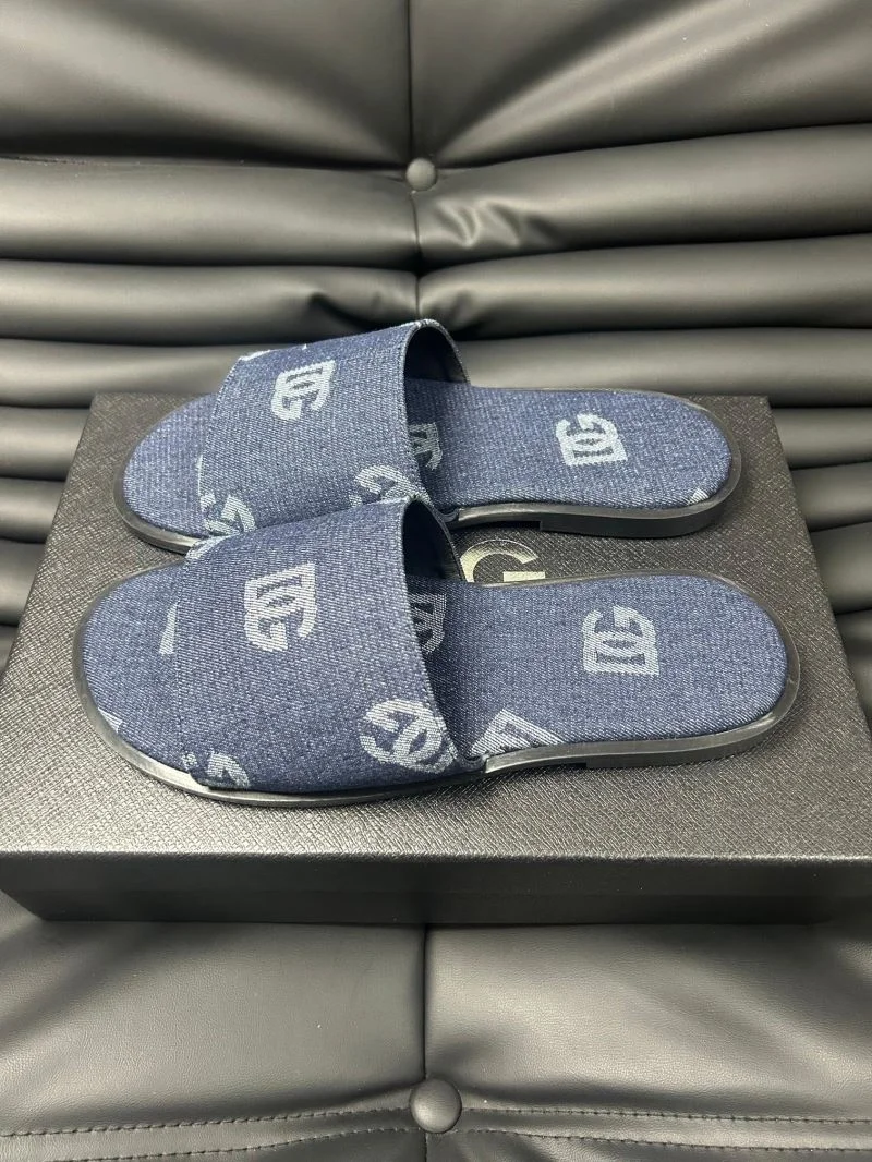 Sophisticated Dolce Gabbana Slippers 22830