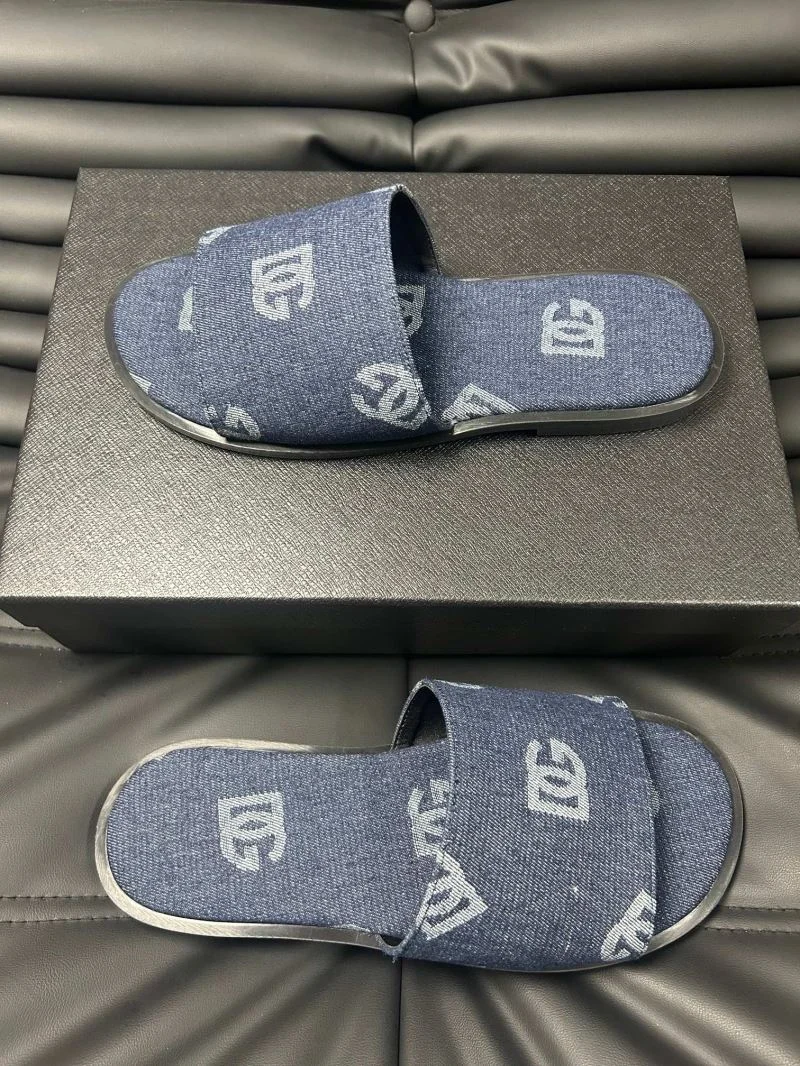 Sophisticated Dolce Gabbana Slippers 22830
