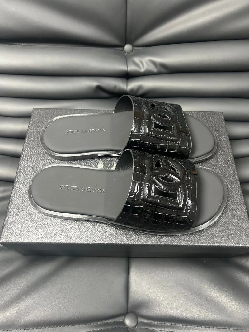Practical Dolce Gabbana Slippers 22825
