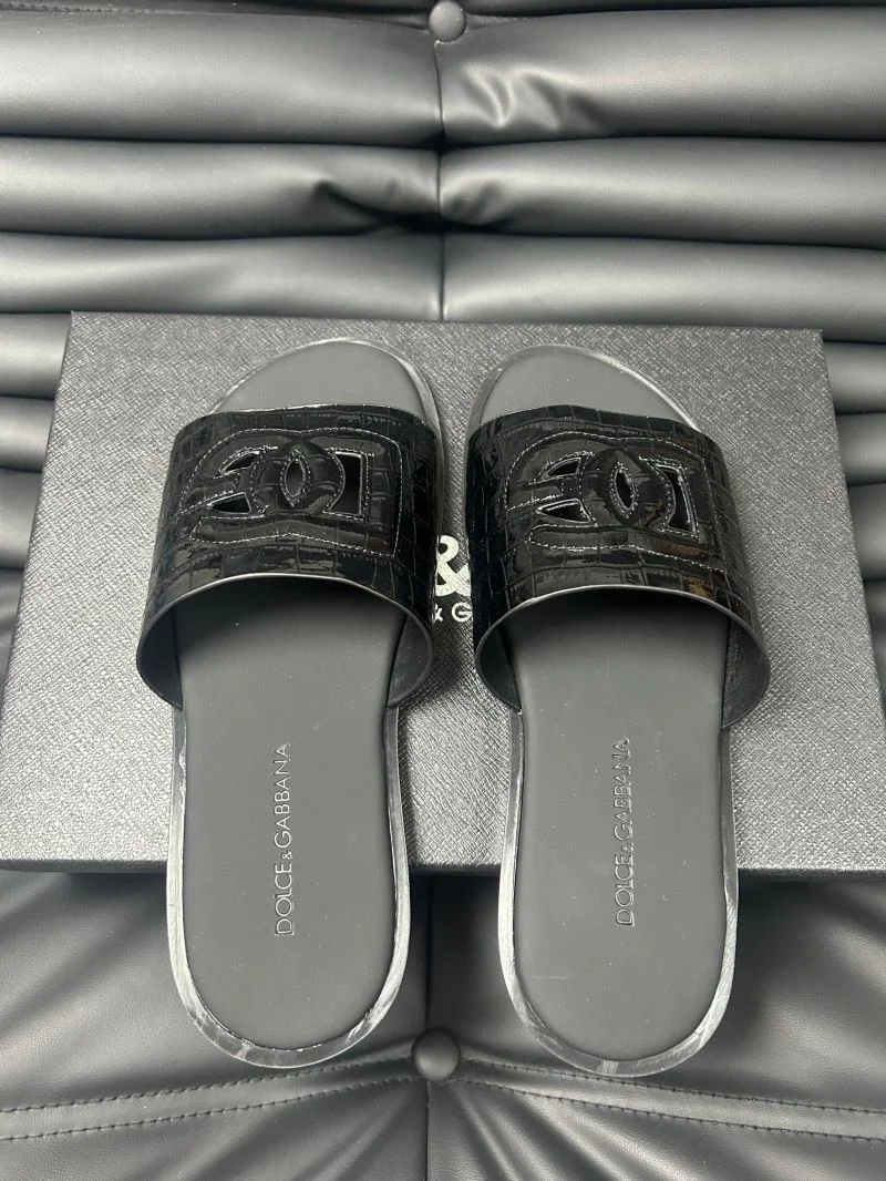 Practical Dolce Gabbana Slippers 22825