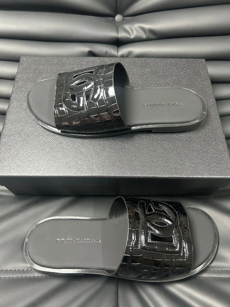 Practical Dolce Gabbana Slippers 22825