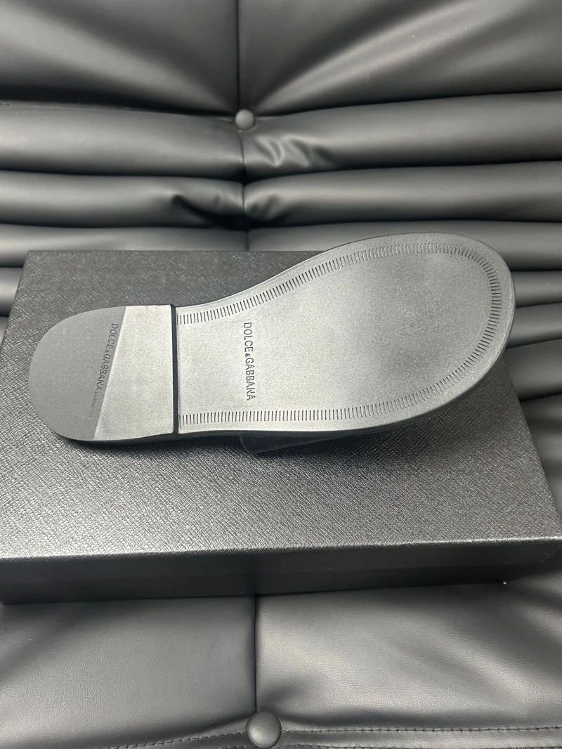 Practical Dolce Gabbana Slippers 22825