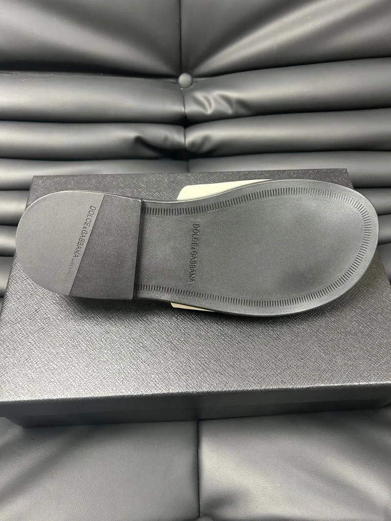 ZeroBulk Dolce Gabbana Slippers 22822