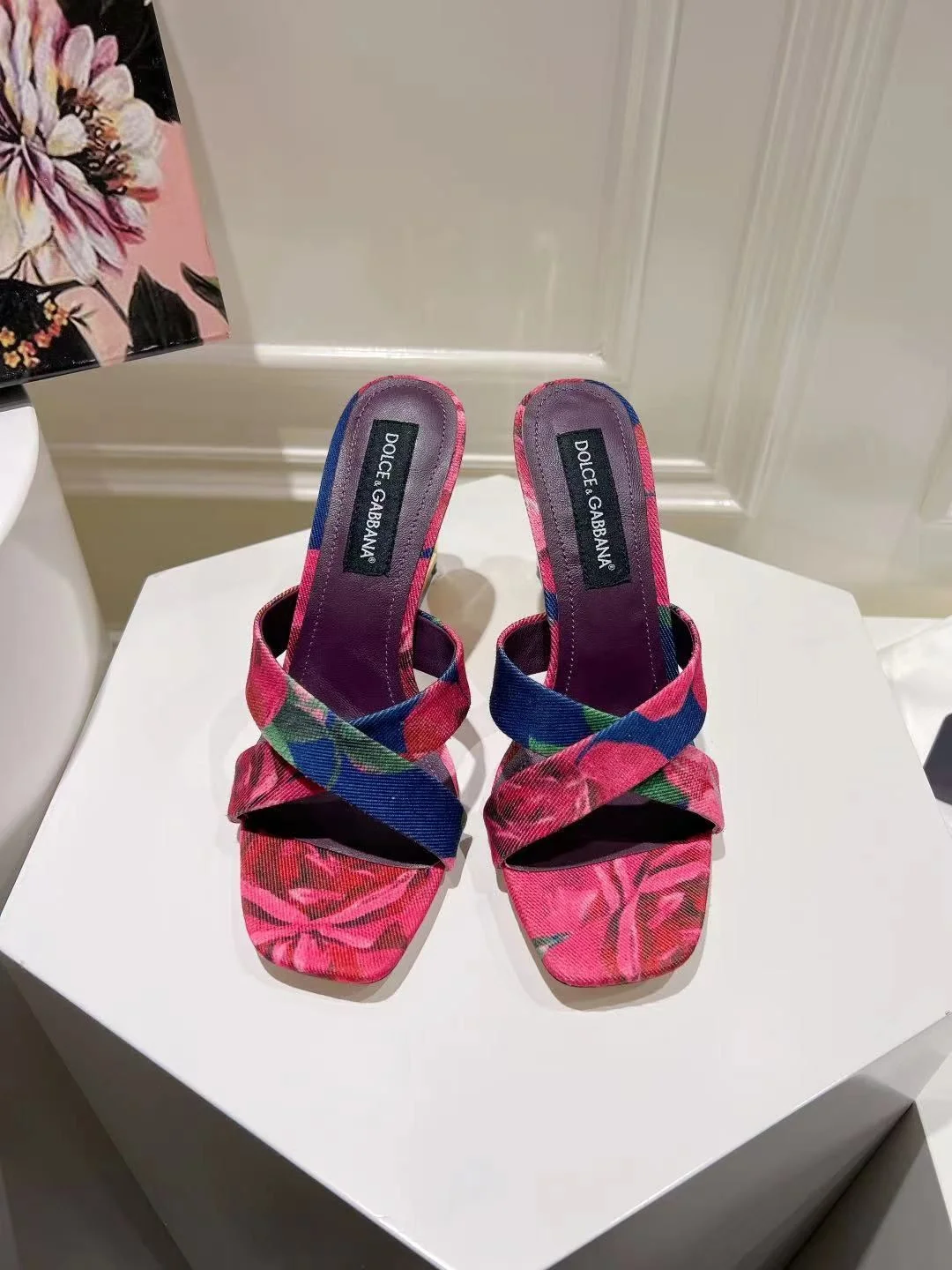 Snug Dolce Gabbana Slippers 22943