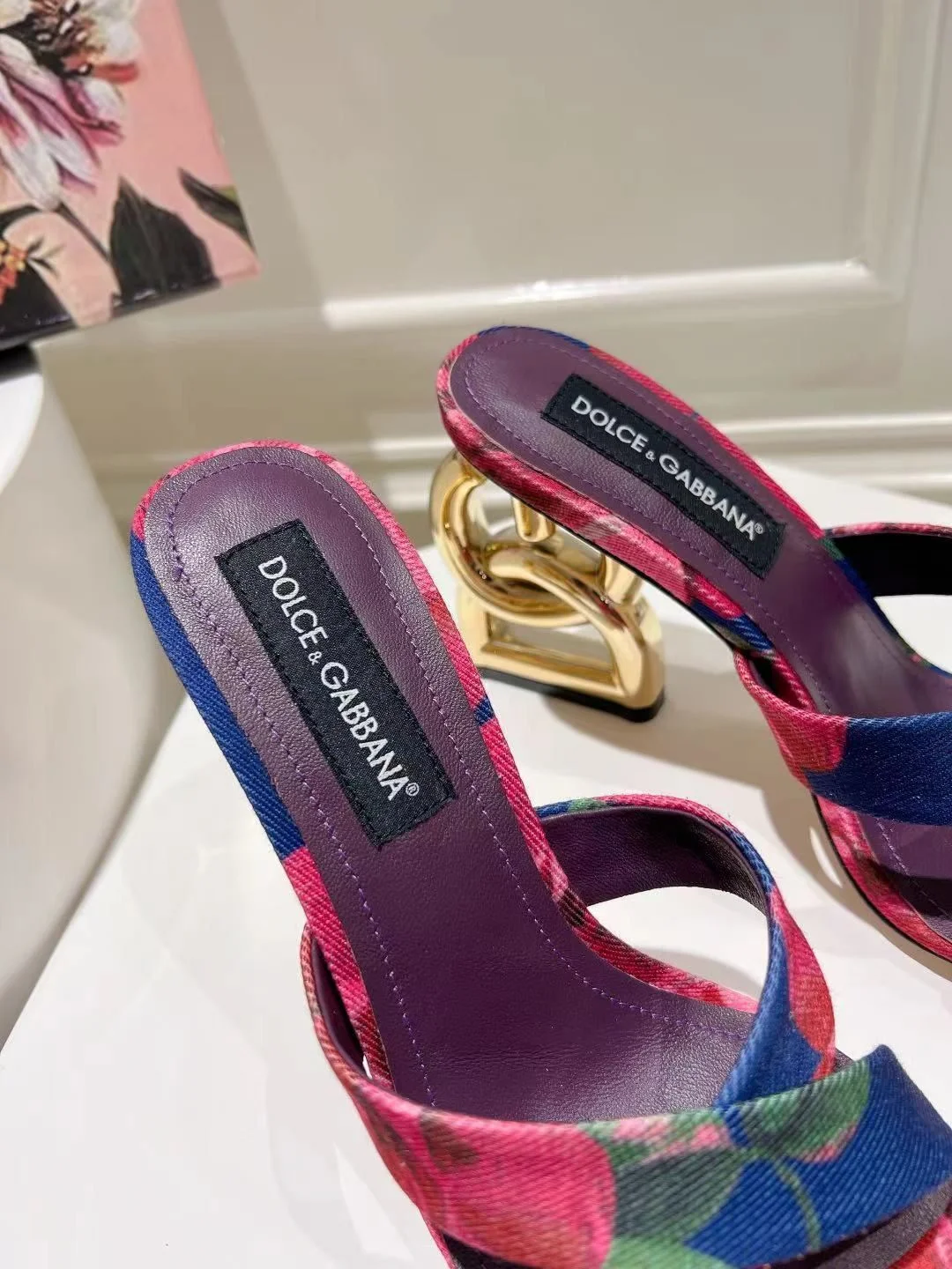 Snug Dolce Gabbana Slippers 22943