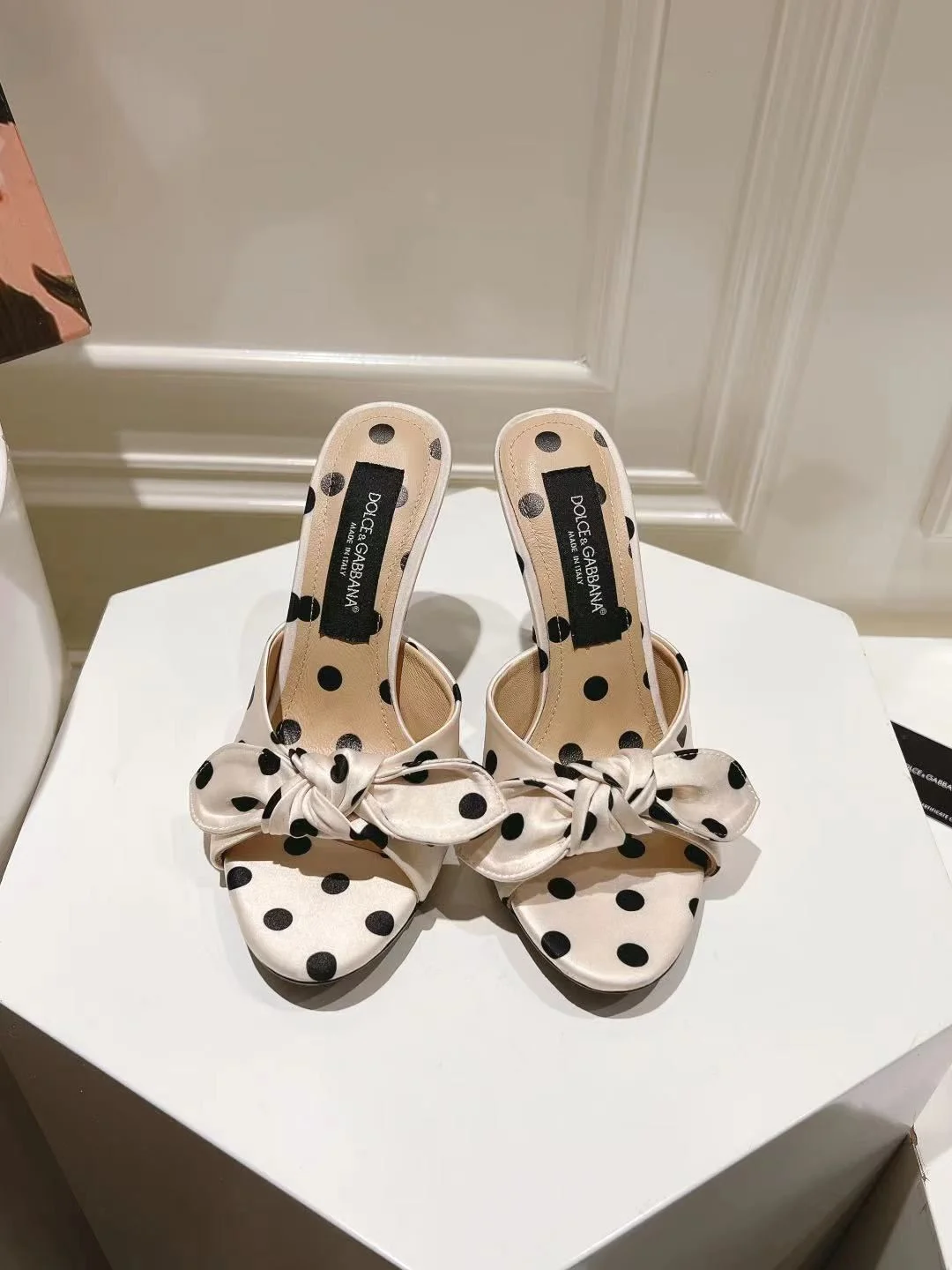 ZeroBulk Dolce Gabbana Slippers 22937