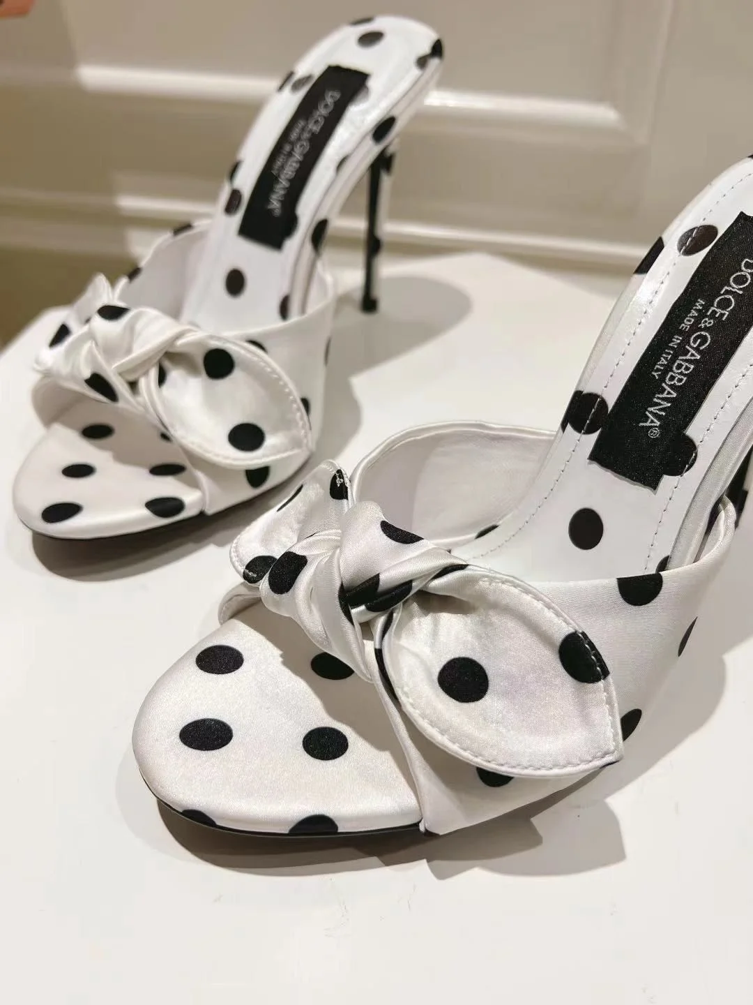 Dolce Gabbana Slippers Packable 22940