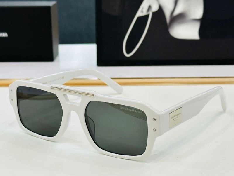 Youthful Dolce Gabbana Sunglasses 279172