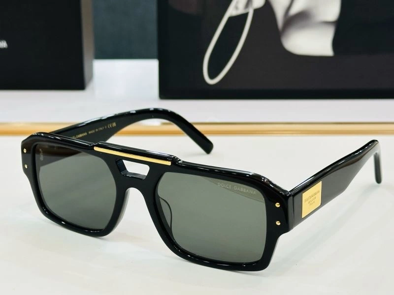 Youthful Dolce Gabbana Sunglasses 279172