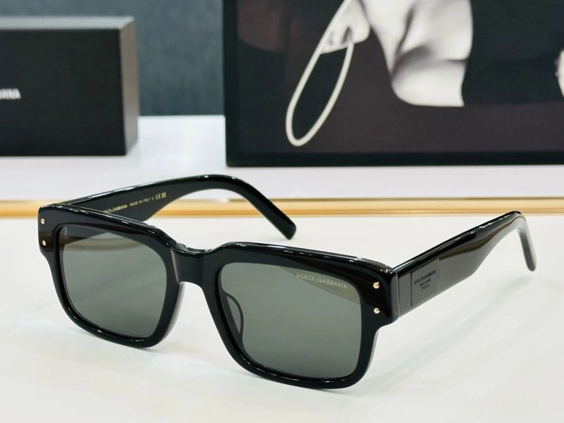 Dolce Gabbana Sunglasses Chic 279157