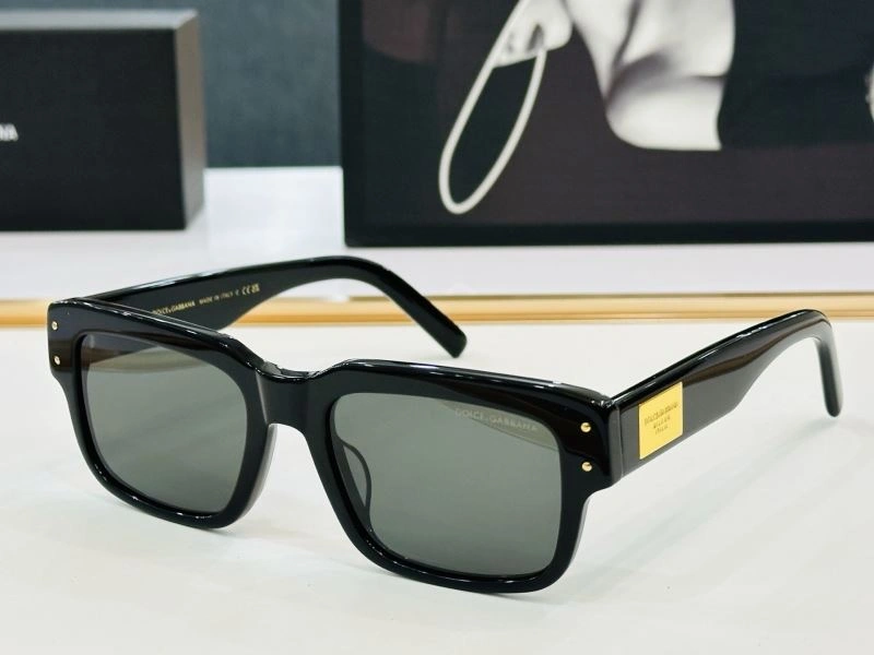 Dolce Gabbana Sunglasses Chic 279157