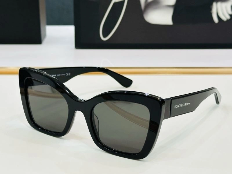 Lightweight Dolce Gabbana Sunglasses 279181