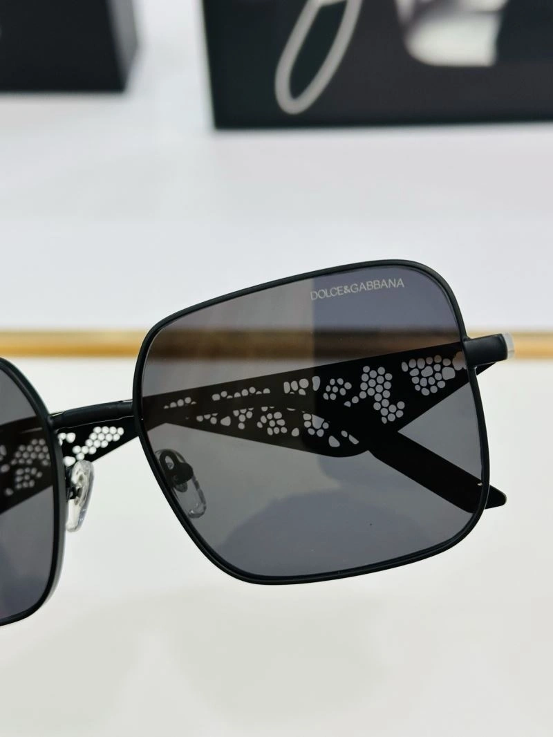 Youthful Dolce Gabbana Sunglasses 279145