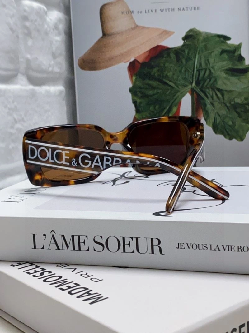 Snug Dolce Gabbana Sunglasses 279117