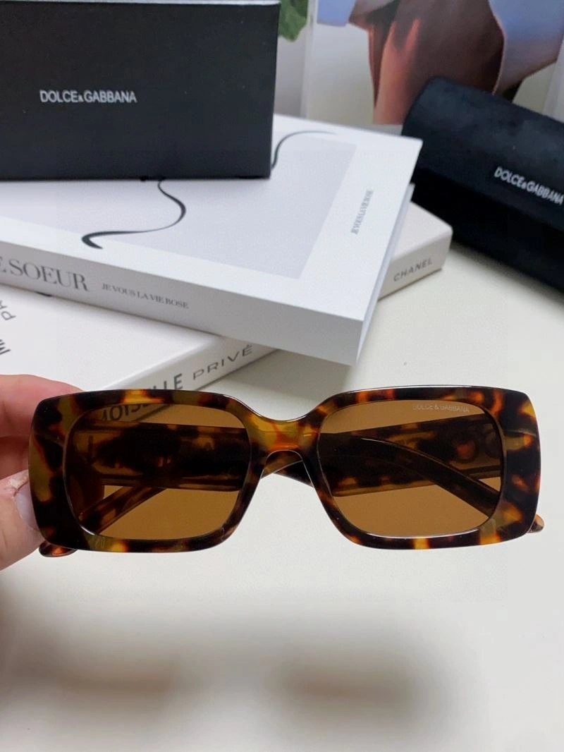 Snug Dolce Gabbana Sunglasses 279117