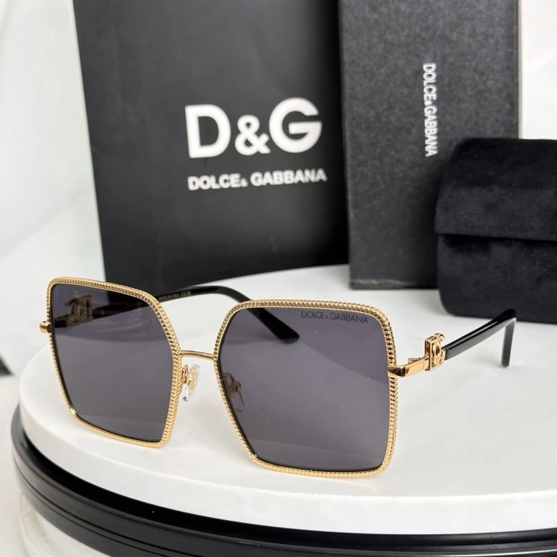 WaterResistant Dolce Gabbana Sunglasses 279186