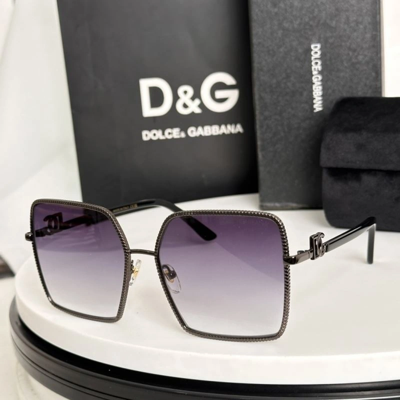 WaterResistant Dolce Gabbana Sunglasses 279186