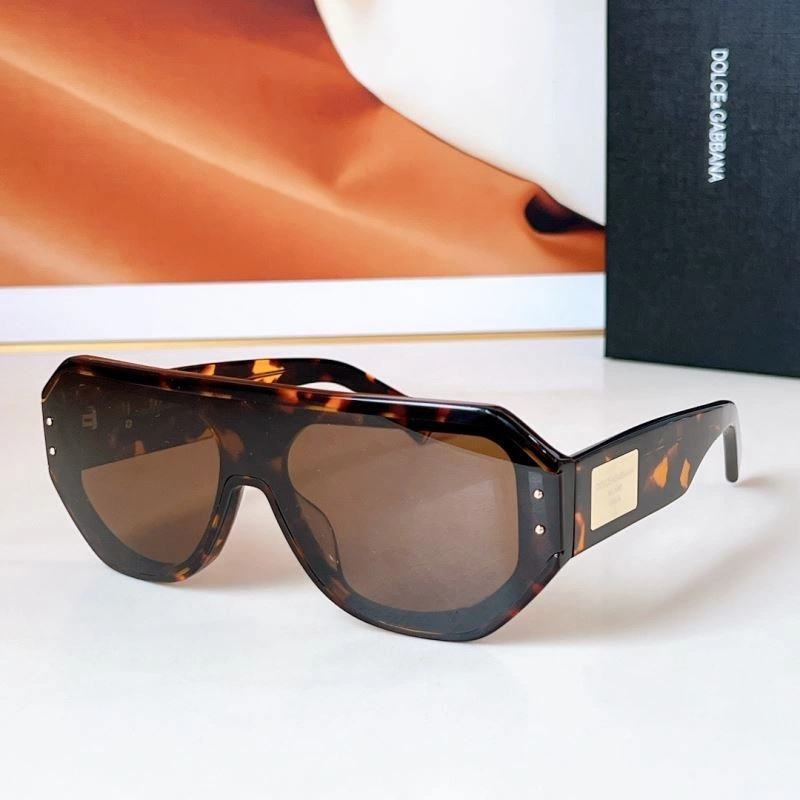 Dolce Gabbana Sunglasses Chic 279173