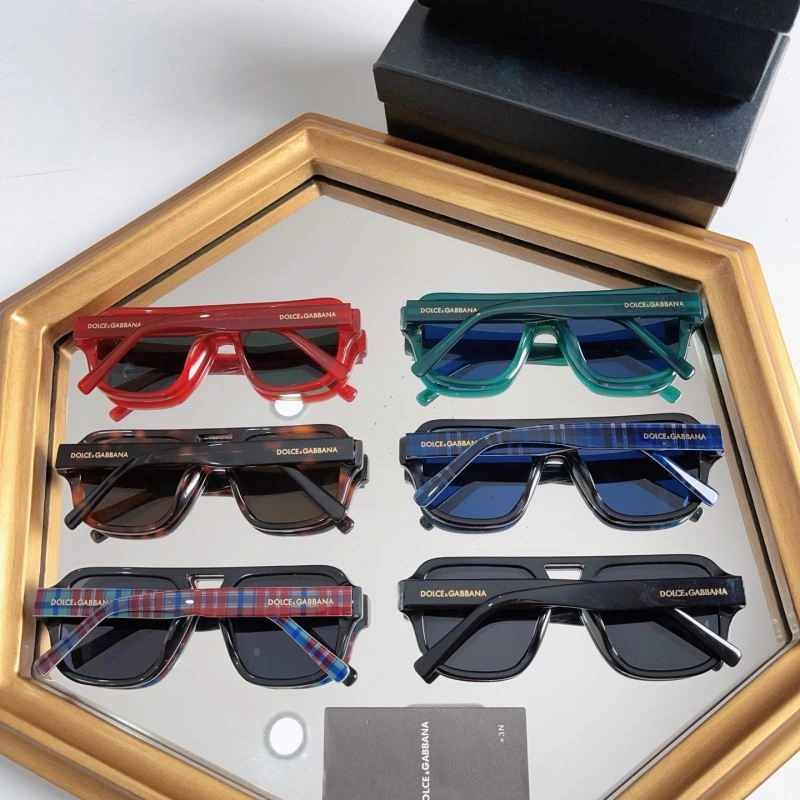 Versatile Dolce Gabbana Sunglasses 279170