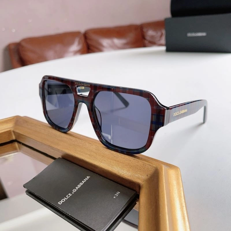 Versatile Dolce Gabbana Sunglasses 279170